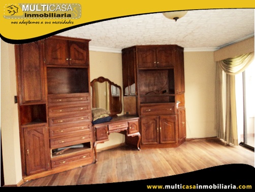 Casa en Venta a Crédito Sector Av. 10 de Agosto Cuenca-Ecuador