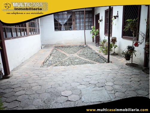 Casa en Venta a Crédito Sector Centro de la Ciudad Cuenca-Ecuador