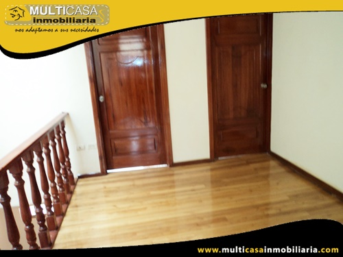 Casa en Venta a Crédito en Condominio Privado Sector Mercado 12 de Abril Cuenca-Ecuador