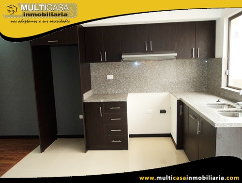 Edificio en Venta a Crédito de Cuatro Departamentos Sector Av. de las Américas Cuenca-Ecuador