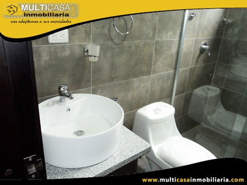 Edificio en Venta a Crédito de Cuatro Departamentos Sector Av. de las Américas Cuenca-Ecuador