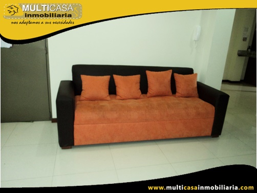 Edificio en Venta a Crédito de Cuatro Departamentos con Dos Locales Comerciales Sector Miraflores Cuenca-Ecuador