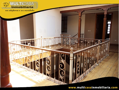 Casa en Venta a Crédito Sector Centro de la Ciudad Cuenca-Ecuador