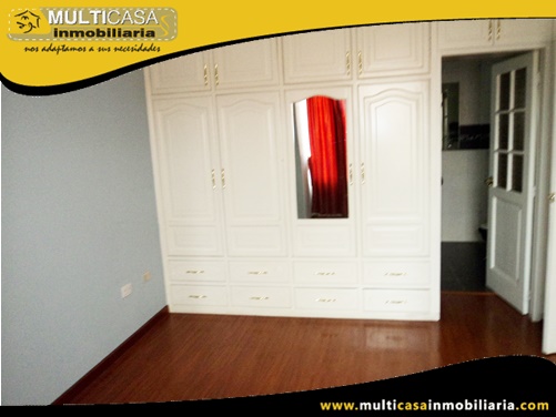 Casa en Venta a Crédito Sector Ave. 10 de Agosto Cuenca-Ecuador