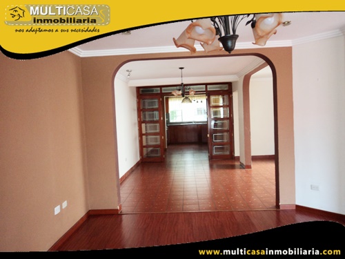 Casa en Venta a Crédito Sector Ave. 10 de Agosto Cuenca-Ecuador