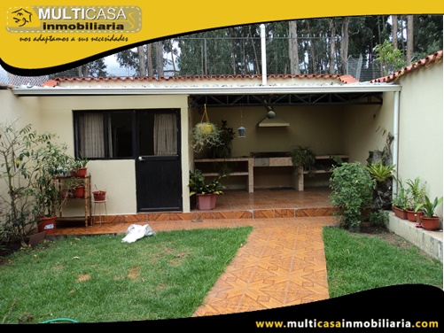 Casa en Venta a Crédito Sector Ave. 10 de Agosto Cuenca-Ecuador