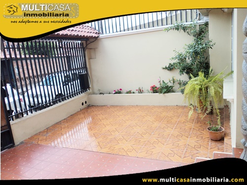 Arriendo Casa de Lujo Sector Av. 10 de Agosto Cuenca-Ecuador