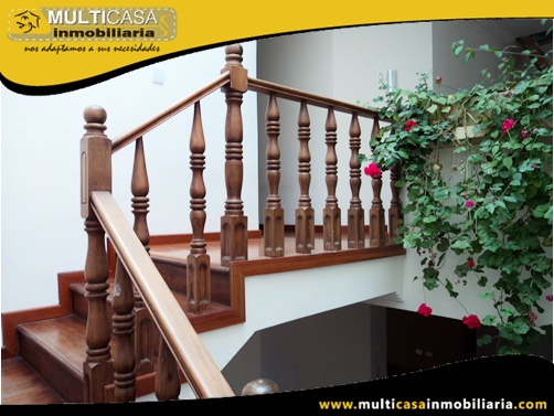 Arriendo Casa de Lujo Sector Av. 10 de Agosto Cuenca-Ecuador