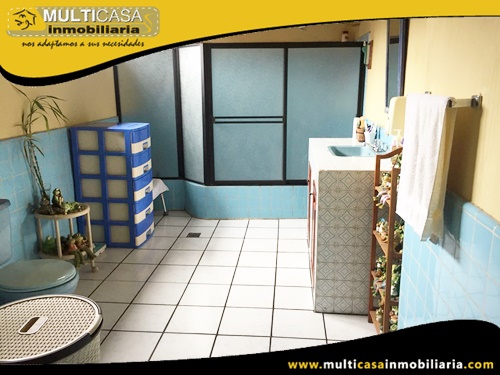 Casa Comercial en Venta a Crédito Sector Héroes de Verdeloma Cuenca-Ecuador
