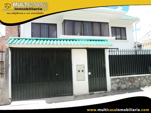 Casa en Venta de Dos Departamentos en Calle de Retorno a Crédito Sector Jardines de San Joaquín Cuenca-Ecuador