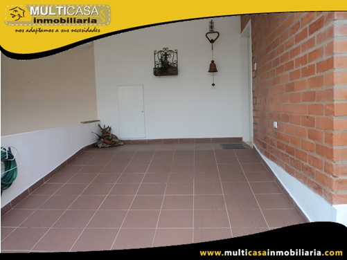 Casa en Venta a Crédito en Condominio Privado Sector Control Sur Cuenca-Ecuador