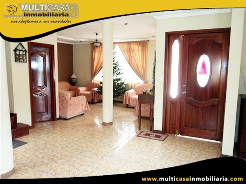 Casa en Venta a Crédito Sector Las Orquídeas Cuenca-Ecuador
