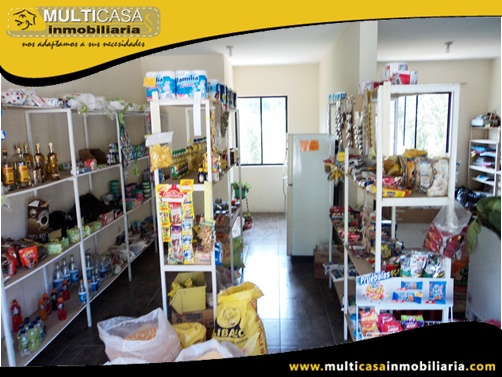 Casa en Venta a Crédito con Dos Locales Comerciales Sector Vía a Llacao Cuenca-Ecuador