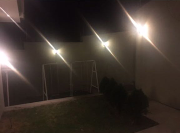 Vendo de Oportunidad Casa 3 Pisos Sector El Cebollar junto a Canal Dos (Abelardo J Andrade)