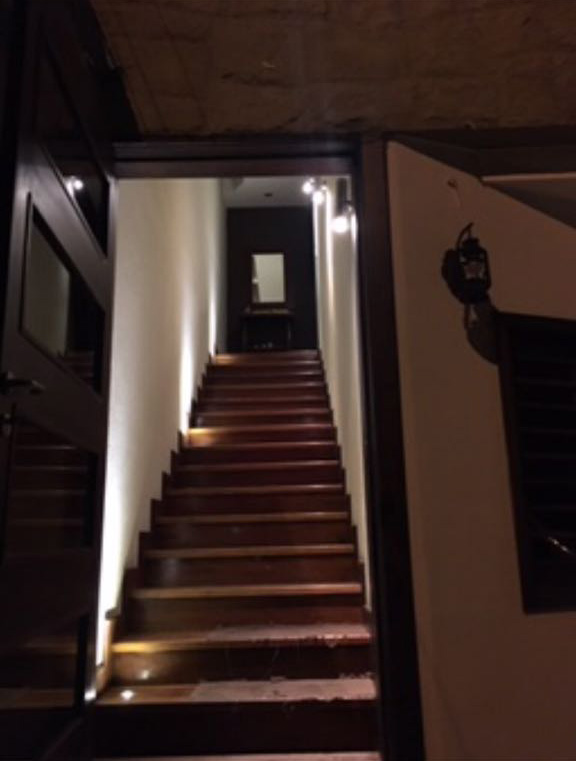 Vendo de Oportunidad Casa 3 Pisos Sector El Cebollar junto a Canal Dos (Abelardo J Andrade)