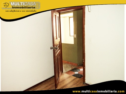 Casa en Venta a Crédito de Tres Departamentos con Local Comercial  Sector Totoracocha Cuenca - Ecuador