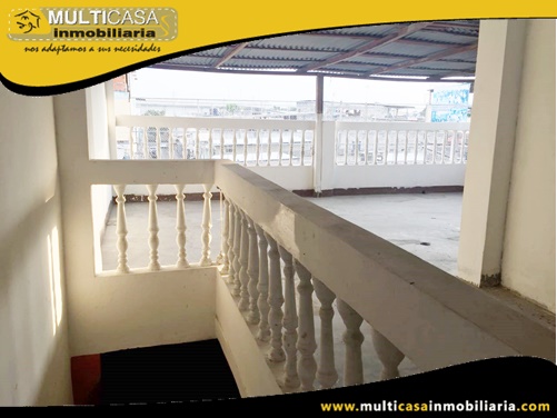 Edificio en Venta a Crédito de Tres Departamentos Guayaquil - Ecuador