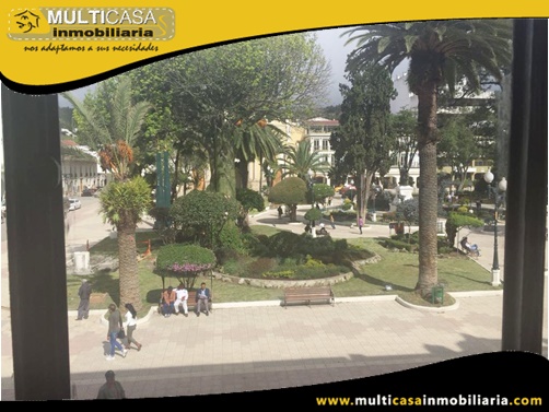 Edificio en Venta a Crédito con dos Locales Comerciales Sector El Sagrario Loja-Ecuador