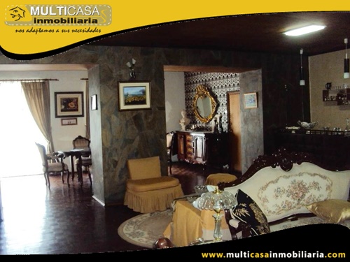 Edificio en Venta a Crédito con dos Locales Comerciales Sector El Sagrario Loja-Ecuador