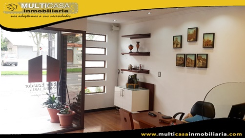 Casa Comercial en Venta a Crédito Sector Ave. 10 de Agosto Cuenca-Ecuador