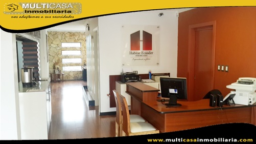 Casa Comercial en Venta a Crédito Sector Ave. 10 de Agosto Cuenca-Ecuador