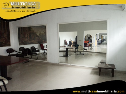 Nave Industrial en Venta a Crédito Sector Parque Industrial Cuenca - Ecuador
