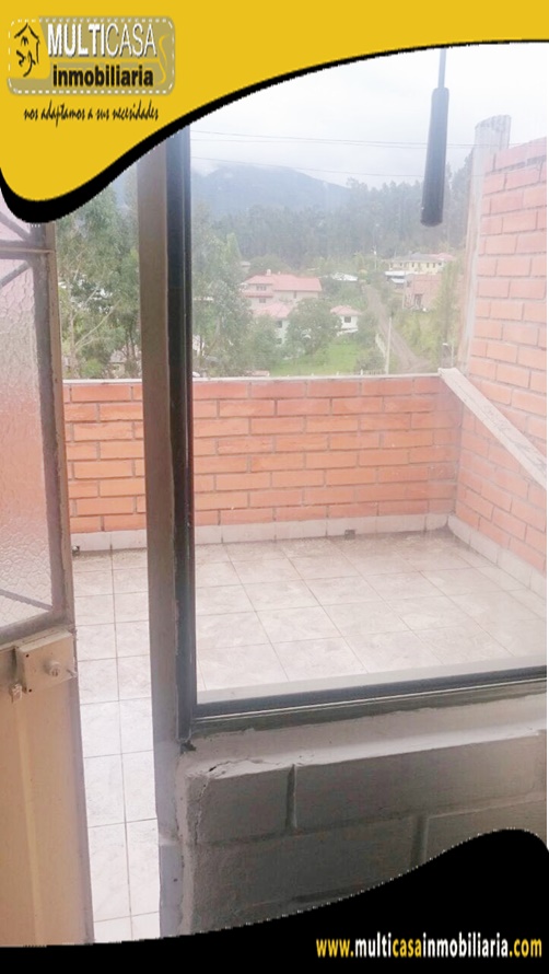 Casa en Venta a Crédito en Ciudadela Privada Sector los Cerezos Cuenca - Ecuador