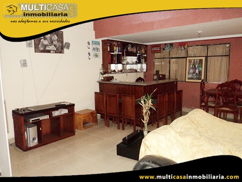 Casa en Venta a Crédito de Siete Departamentos Sector Av. 10 de Agosto Cuenca-Ecuador