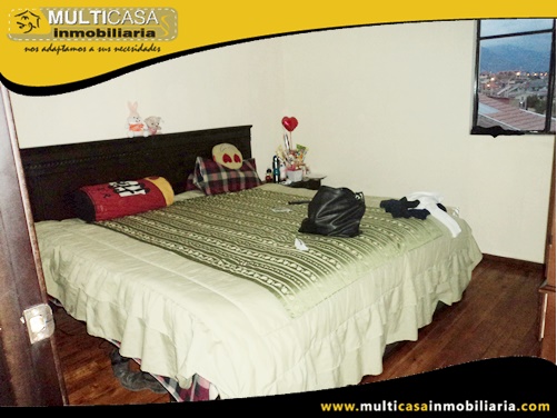 Casa en Venta a Crédito de Siete Departamentos Sector Av. 10 de Agosto Cuenca-Ecuador