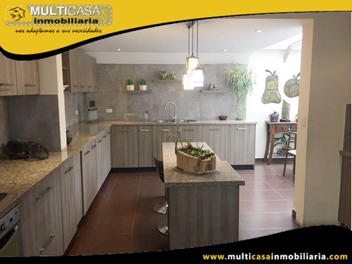 Casa en Venta a Crédito en Urbanización Privada Sector Emov - Entrada a Misicata Cuenca-Ecuador