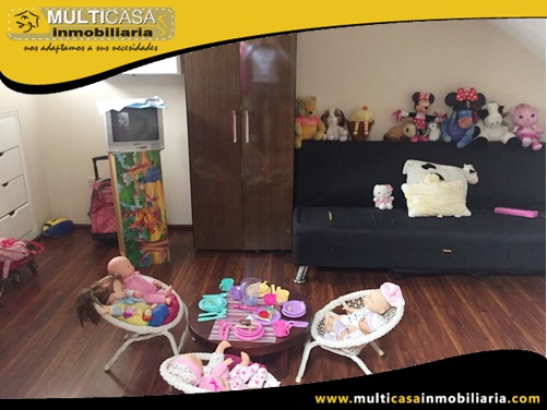 Casa en Venta a Crédito en Urbanización Privada Sector Emov - Entrada a Misicata Cuenca-Ecuador