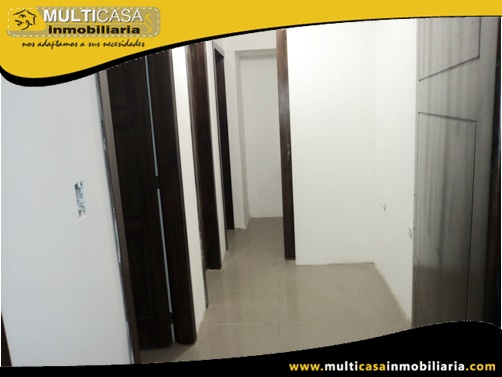 Arriendo Local Comercial Sector Centro de la Ciudad Cuenca-Ecuador