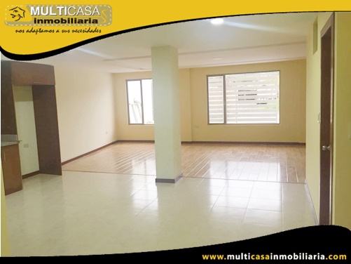Casa Comercial en Venta a Crédito de Tres Departamentos Sector Gonzalez Suarez Cuenca-Ecuador