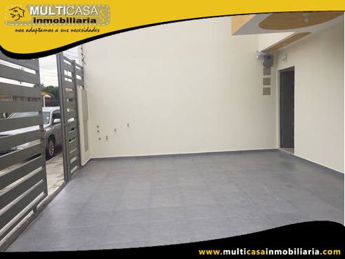 Casa Comercial en Venta a Crédito de Tres Departamentos Sector Gonzalez Suarez Cuenca-Ecuador