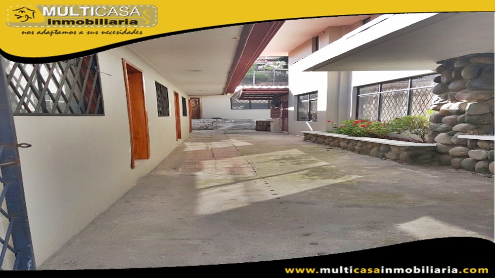 Casa Comercial en Venta a Crédito con Ocho Suits Sector Av. de las Américas Cuenca-Ecuador