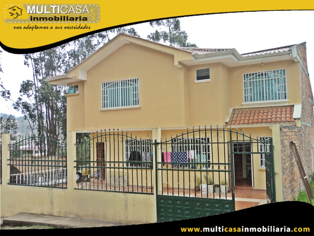 Casa Comercial en Venta a Crédito con Local Sector Colegio Borja Cuenca-Ecuador