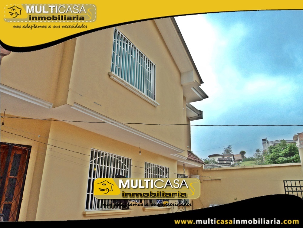 Casa Comercial en Venta a Crédito con Local Sector Colegio Borja Cuenca-Ecuador