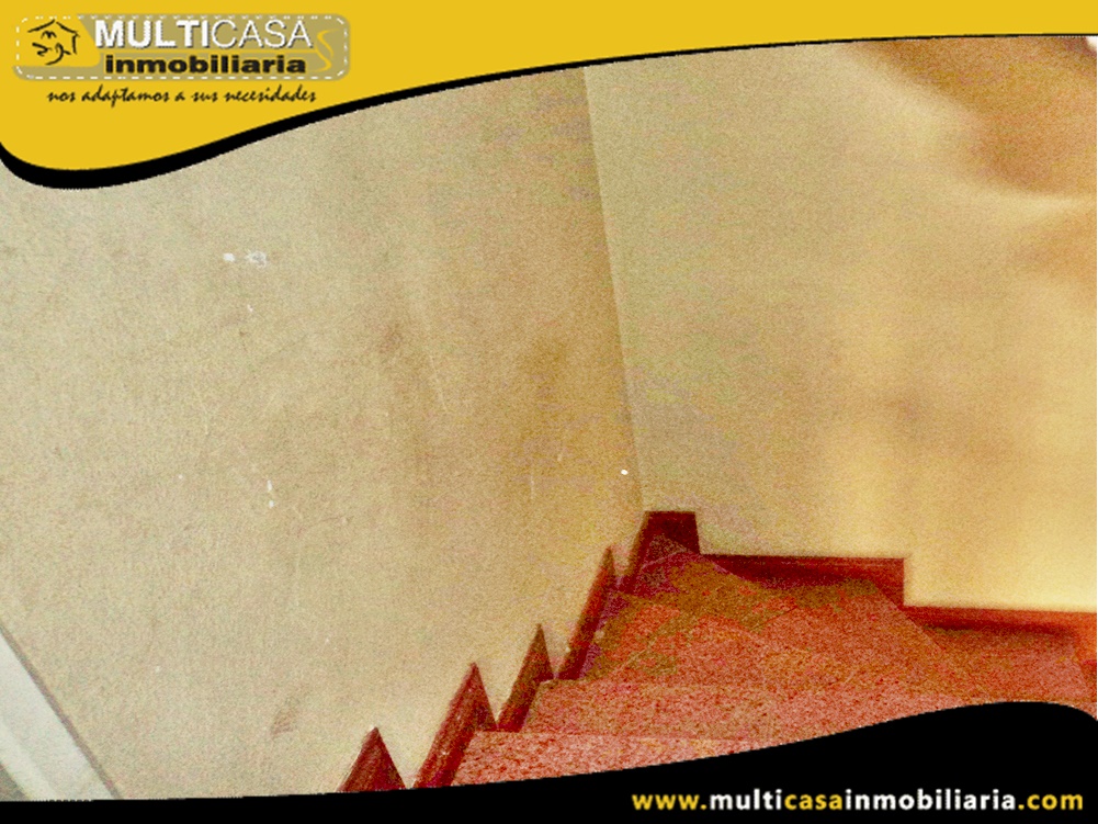 Casa Comercial en Venta a Crédito con Local Sector Colegio Borja Cuenca-Ecuador