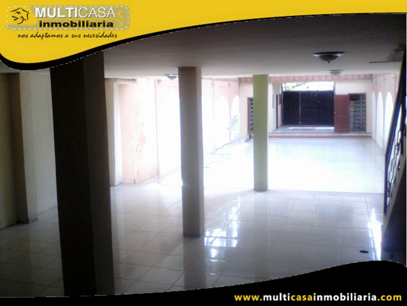 Casa Comercial en Venta a Crédito con Local Comercial y local para eventos Sector Puerto Inca-Guayaquil Ecuador