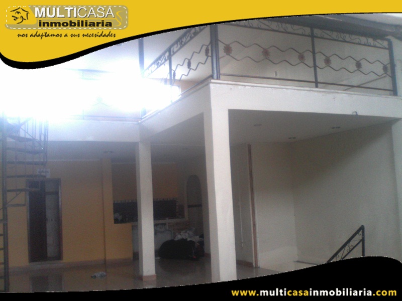 Casa Comercial en Venta a Crédito con Local Comercial y local para eventos Sector Puerto Inca-Guayaquil Ecuador