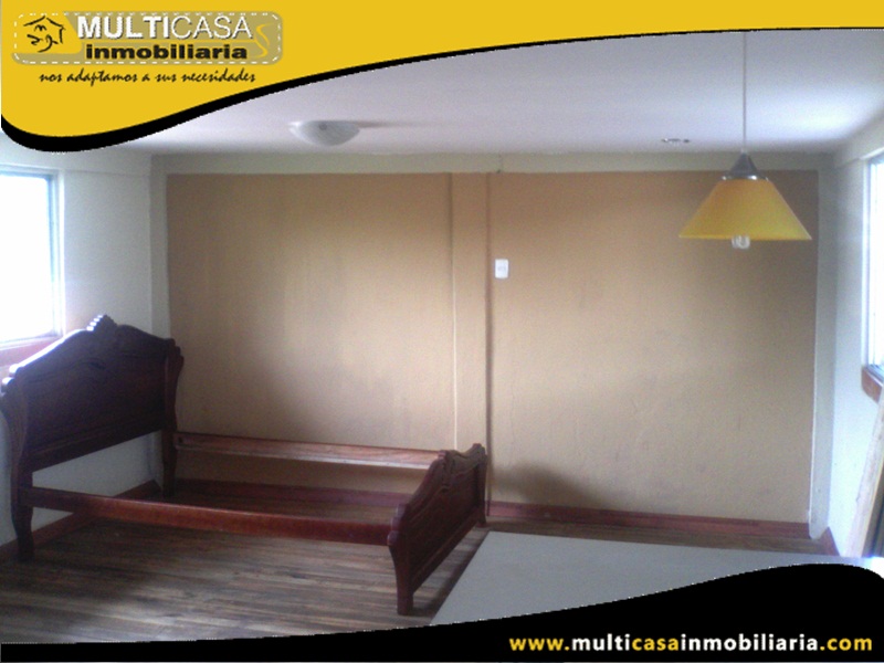 Casa Comercial en Venta a Crédito con Local Comercial y local para eventos Sector Puerto Inca-Guayaquil Ecuador