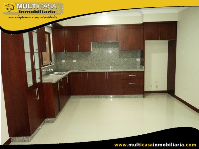 Casa en Venta a Crédito Sector Medio Ejido Cuenca-Ecuador