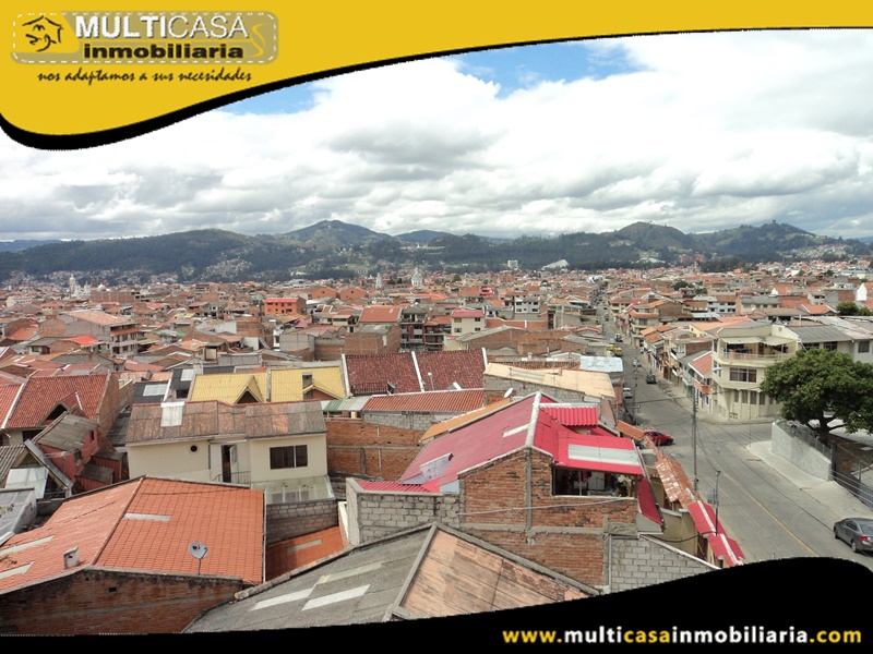 Edificio de Siete Departamentos con Local Comercial en venta a Crédito Sector Av. de las Américas Cuenca-Ecuador