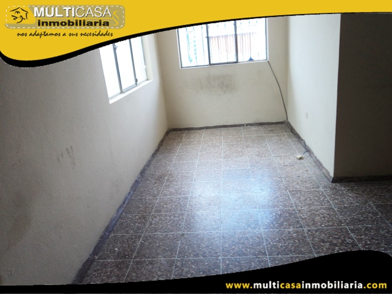 Edificio de Siete Departamentos con Local Comercial en venta a Crédito Sector Av. de las Américas Cuenca-Ecuador