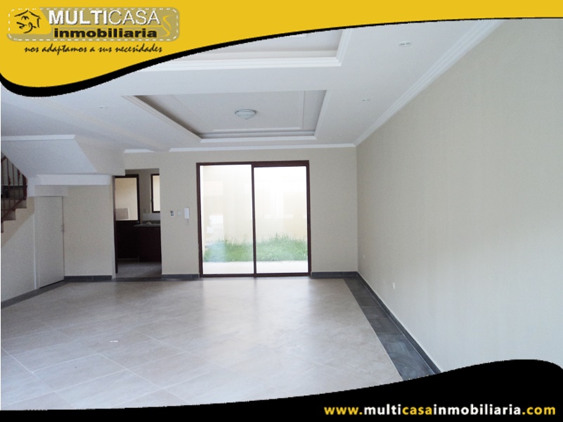 Casa en Venta a Crédito en Condominio Privado Sector Ordoñez Lasso Cuenca-Ecuador