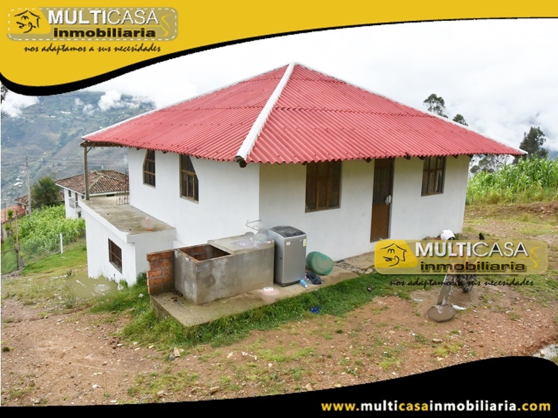 Casa en Venta a Crédito Remodelada de dos pisos Sector Pirincay Alto Paute-Ecuador