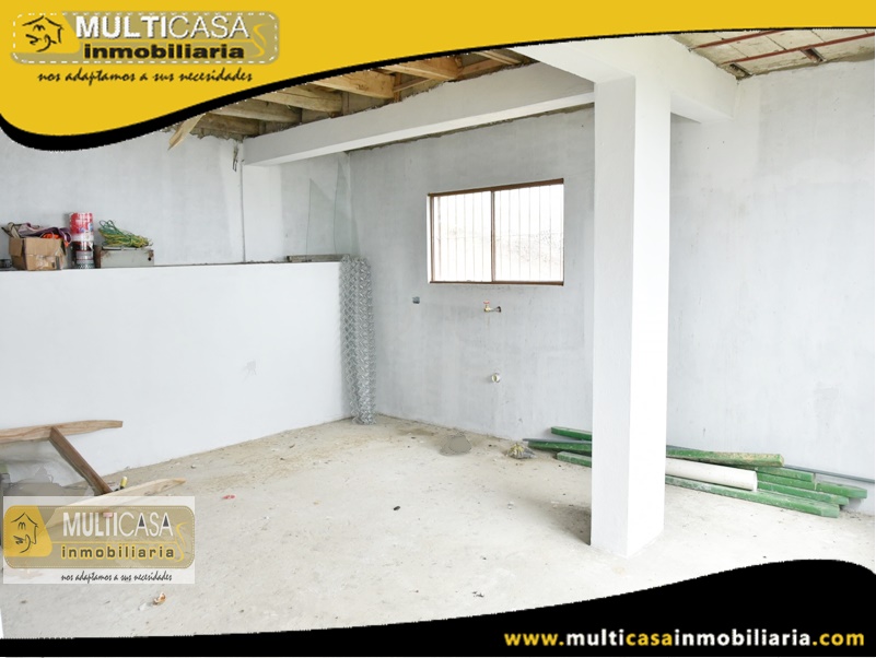 Casa en Venta a Crédito Remodelada de dos pisos Sector Pirincay Alto Paute-Ecuador