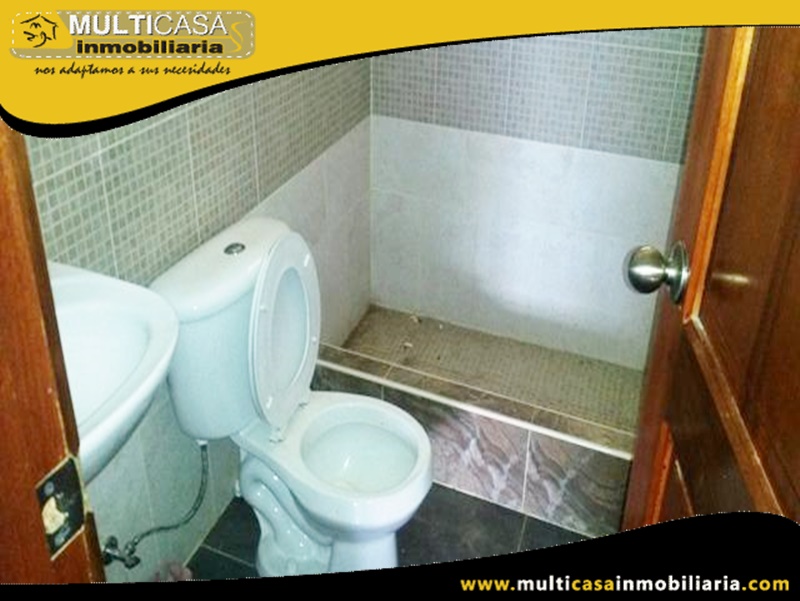Casa en Venta a Crédito Remodelada de dos pisos Sector Pirincay Alto Paute-Ecuador