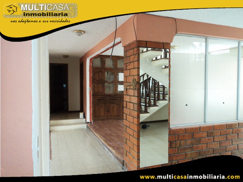 Arriendo Casa Amplia Sector Bella Vista Cuenca-Ecuador