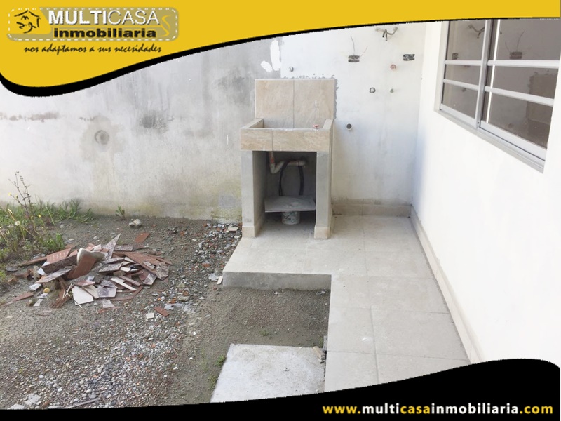Casa en venta a Crédito Sector Camino Viejo a Baños Cuenca-Ecuador